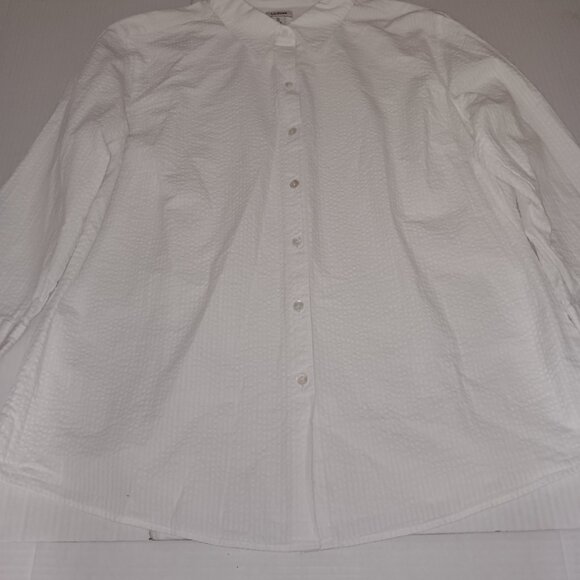 L.L.BEAN DOT EMBROIDERED BUTTON UP SHIRT - Picture 8 of 15